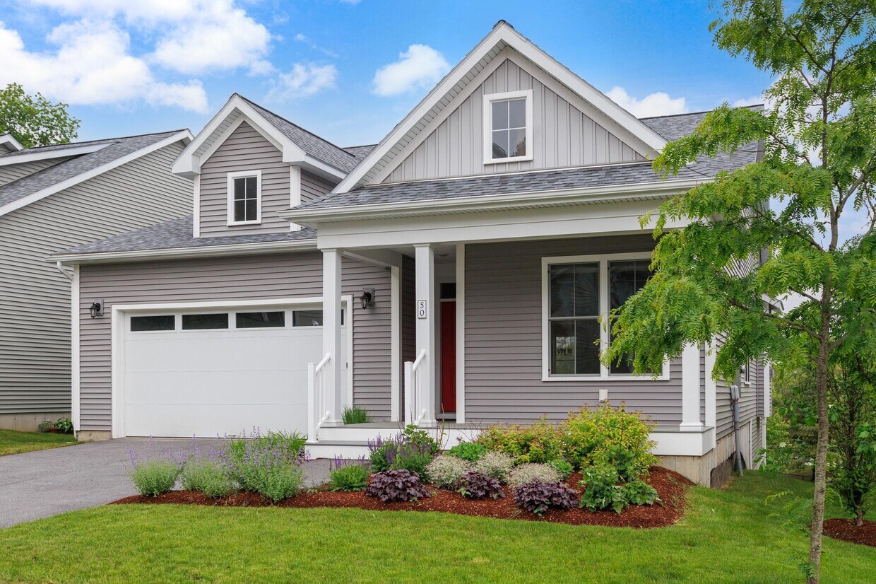 Primary Photo - 50 Laurentide Ln