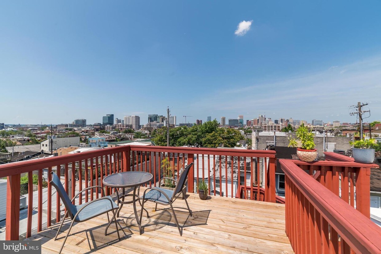 Foto principal - 206 S Washington St