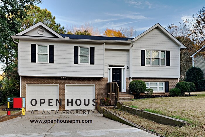 Primary Photo - 10485 Willow Meadow Cir, Alpharetta