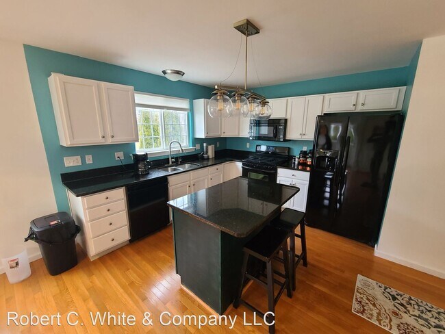 Building Photo - 3 br, 2.5 bath House - 38 Schoolhouse Landing
