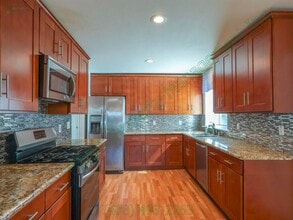 Building Photo - 3428 San Marino Ave