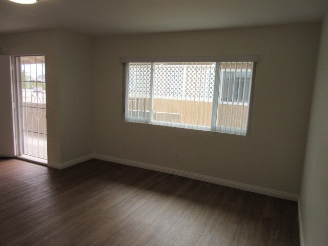 Building Photo - 741 Shalimar Dr