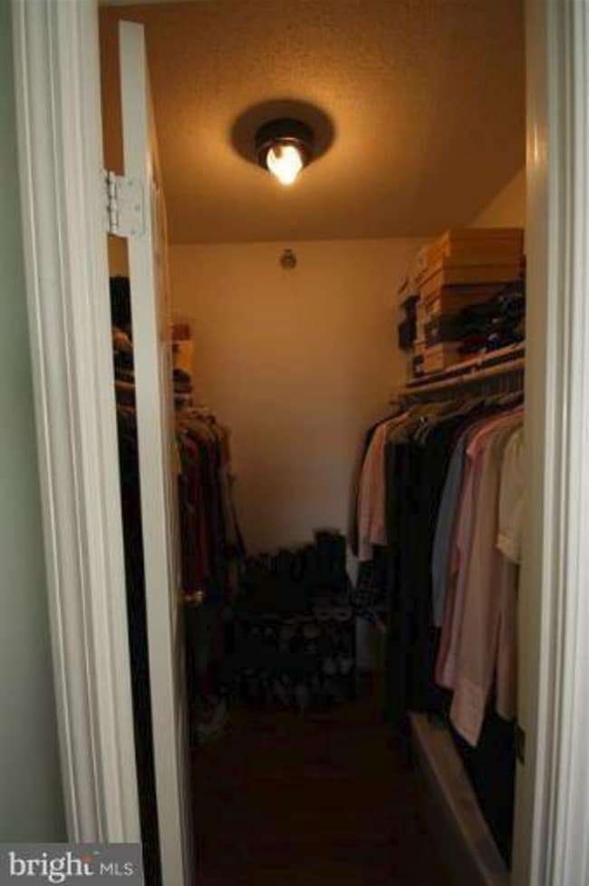 2400 Clarendon Blvd Unit 510, Arlington, VA 22201 Condo for Rent in