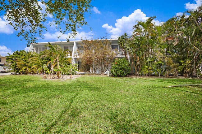 Foto del edificio - 725 Hummingbird Way