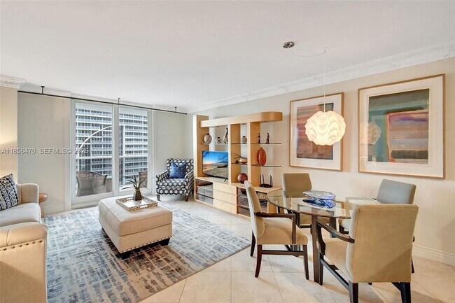 Foto del edificio - 336 N Birch Rd