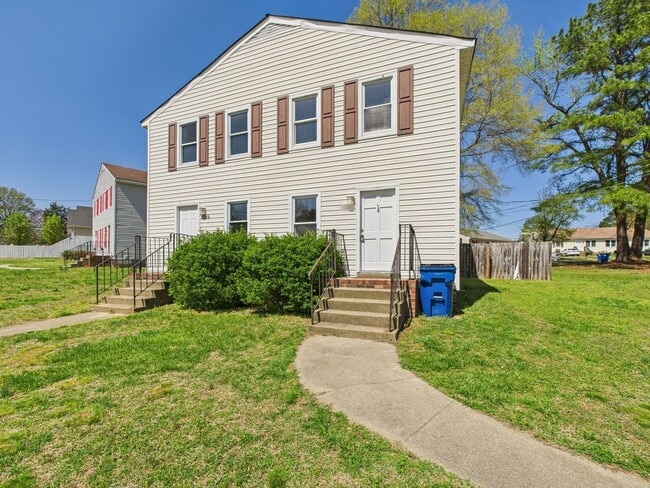 Building Photo - 5500 Stella Rd