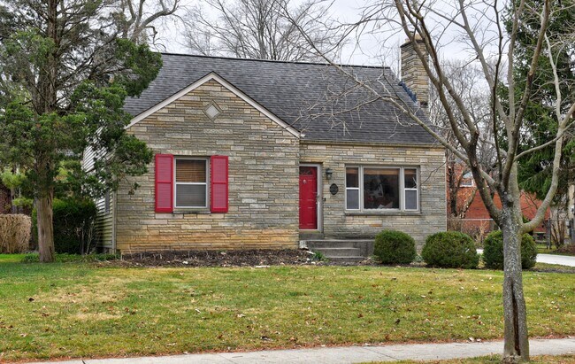 Building Photo - 1585 Barrington Rd