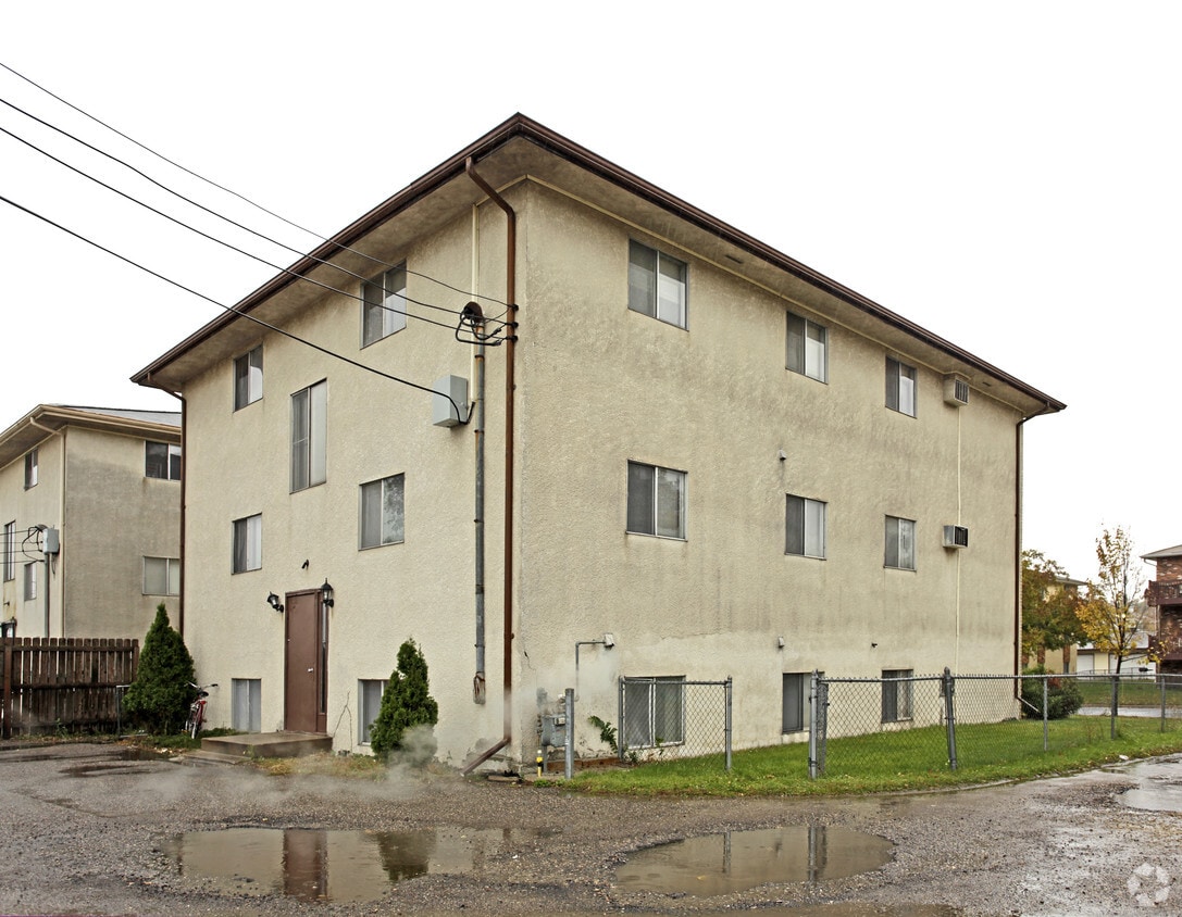 Foto del edificio - 1509 Elrose Ct