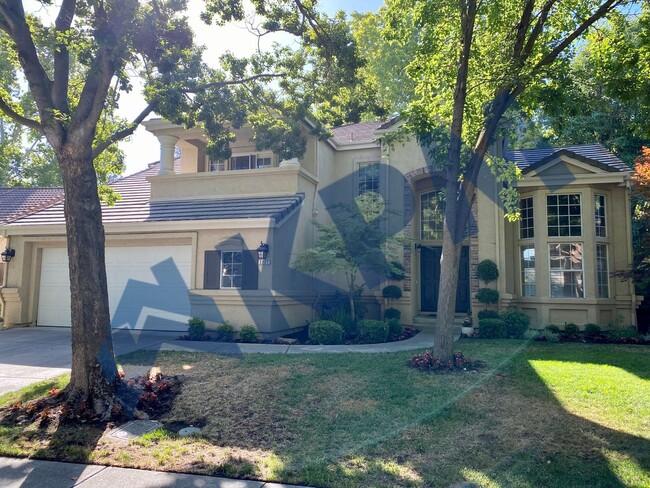 Building Photo - 2-Story Brookside Home- 4 Bedroom 3 Bath