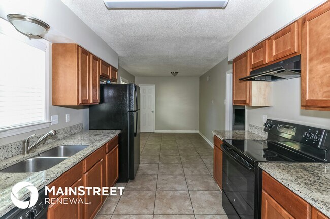 Foto del edificio - 6350 Limewood Ave