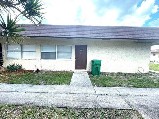 Building Photo - 5213 NW 24th Ct