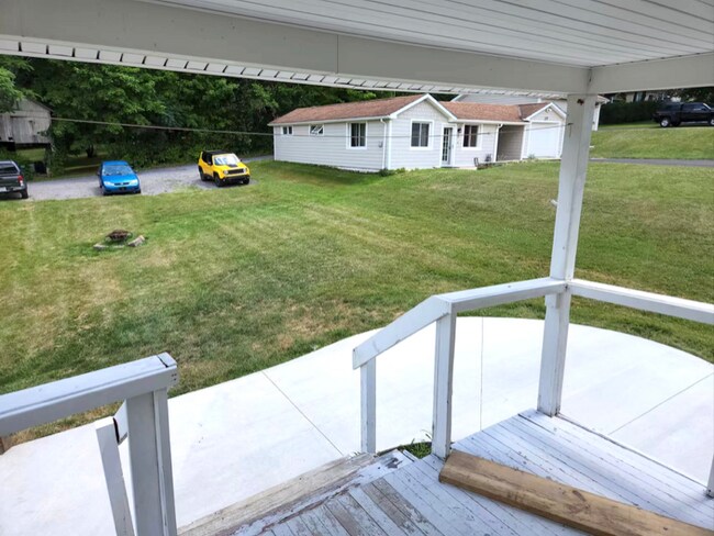 Foto del edificio - 273 Normal Ave