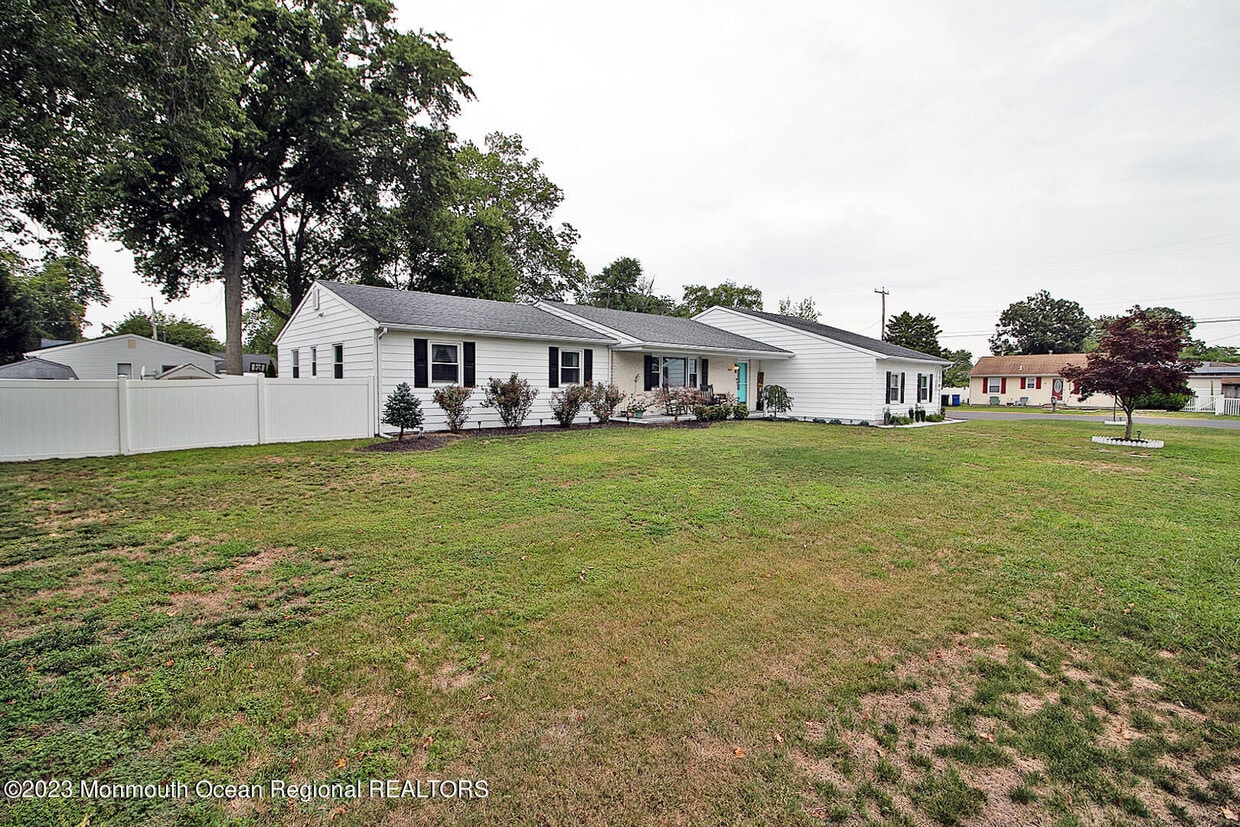 554 Garfield Ave, Toms River, NJ 08753 House Rental in Toms River, NJ