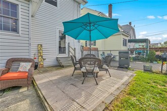 Building Photo - 291 Tremont Ave