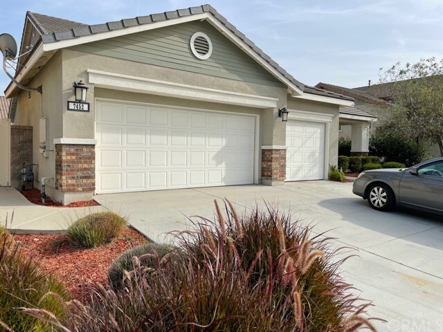 Foto principal - 7452 Kaweah Ct