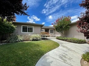 Building Photo - 4237 Haines Ave