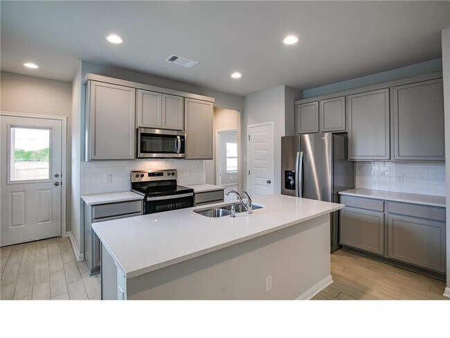 Foto del edificio - 237 Unforgiven Ln