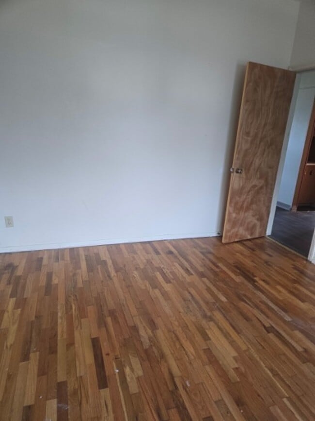 Foto del edificio - 1209 Maple St