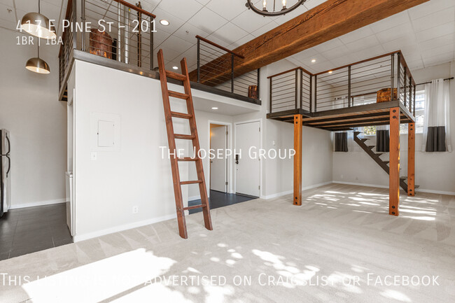 Building Photo - Stunning 1 bed/1 bath in Seattle!