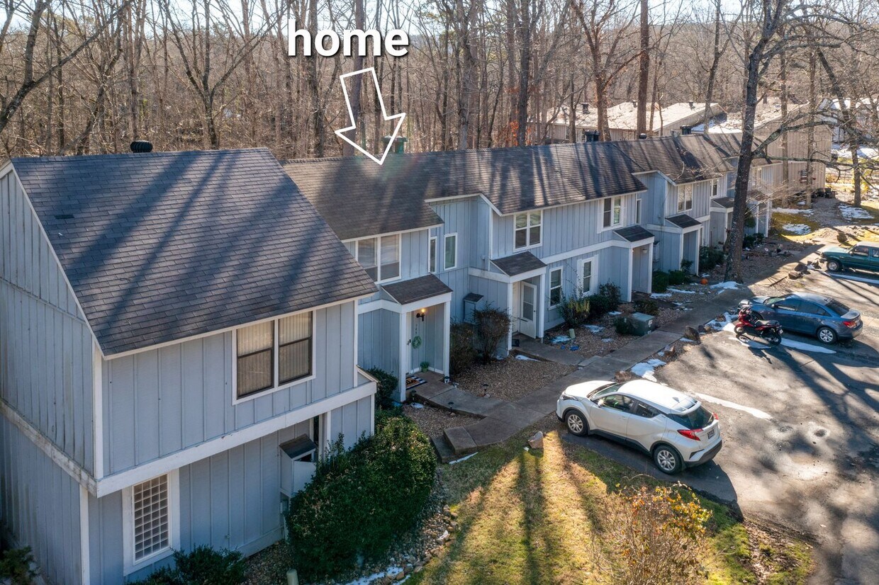 Foto principal - Desoto Courts | Townhome | Furnished