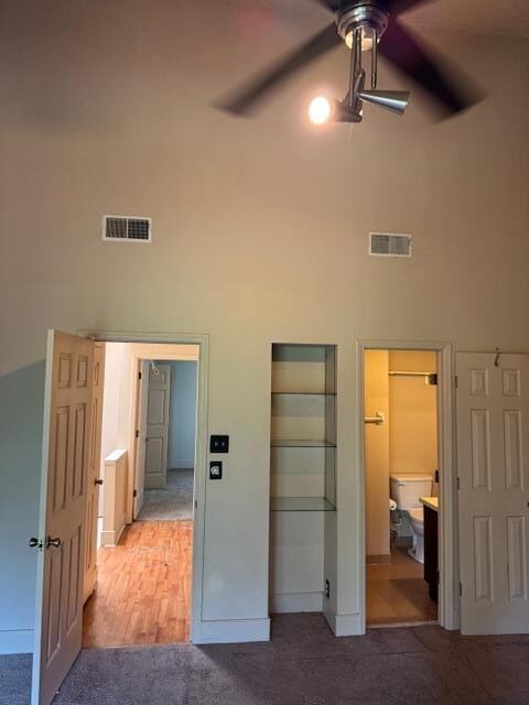 Foto del edificio - 1738 Beechwood Cir S