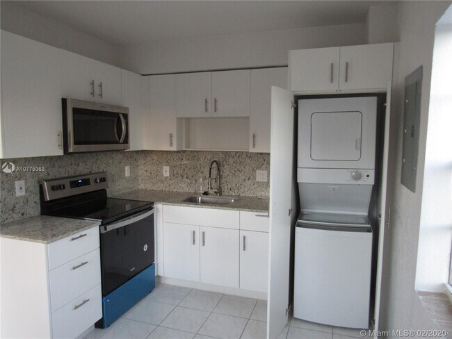 Foto del edificio - 6218 SW 21st St