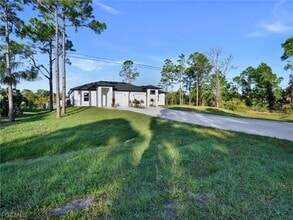 Building Photo - 918 Eisenhower Blvd