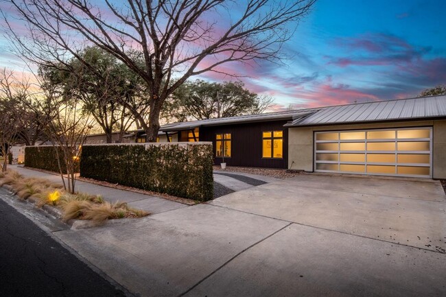 Building Photo - 6802 Shoal Creek Blvd