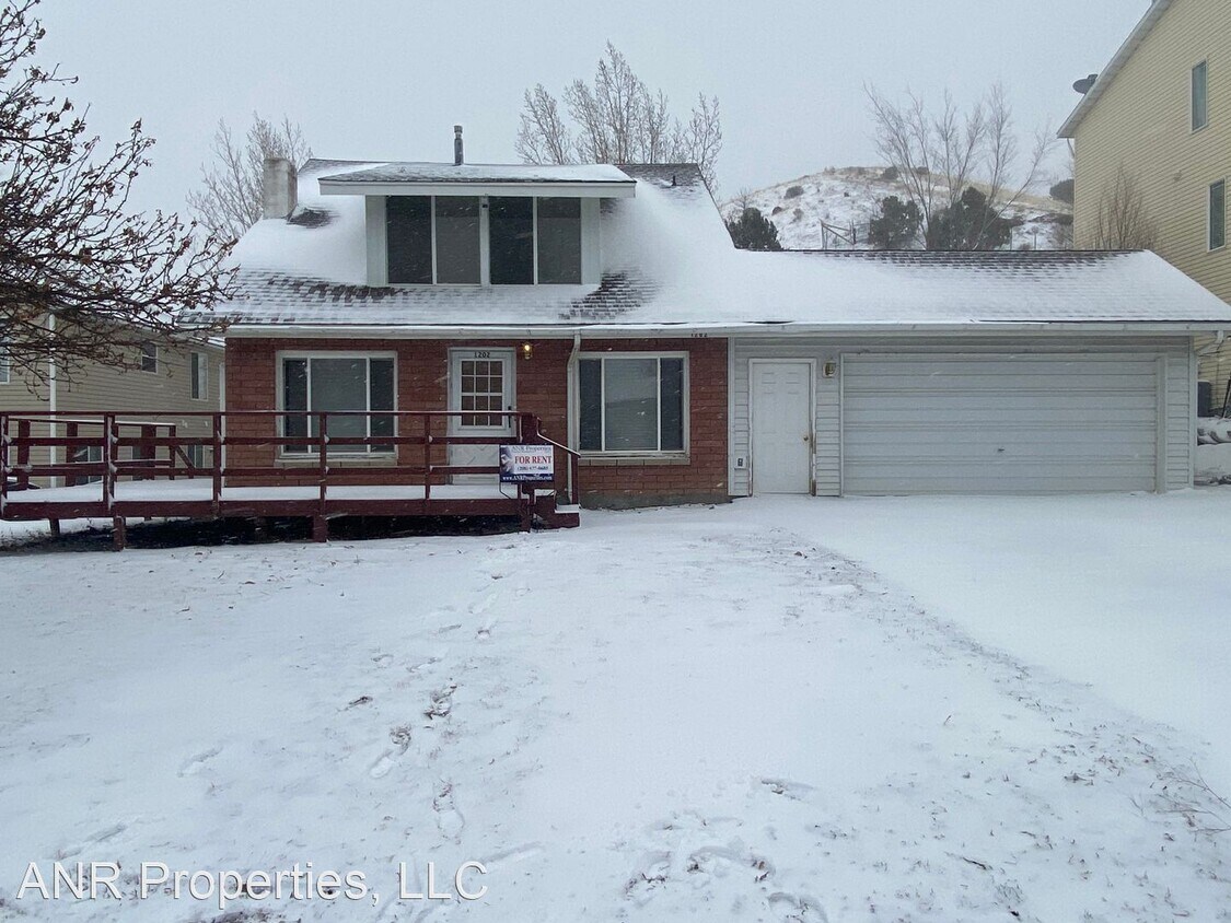 Primary Photo - 4 br, 2 bath House - 1202 Swisher Rd