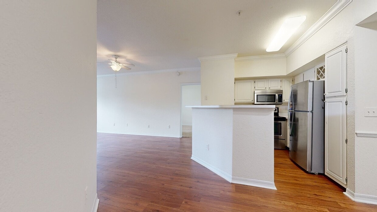 Photo - Ashton at Waterford Lakes Apartments