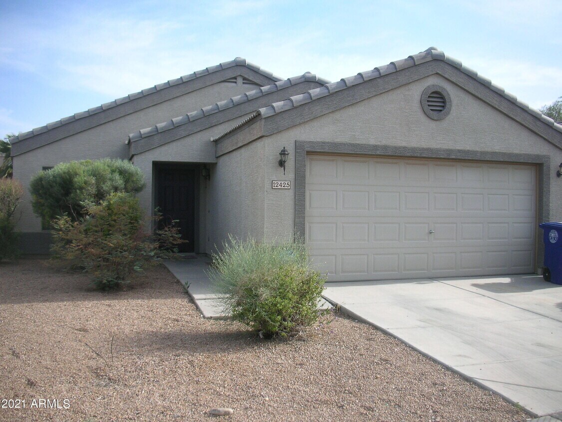 12425 W Larkspur Rd, El Mirage, AZ 85335 House Rental in El Mirage