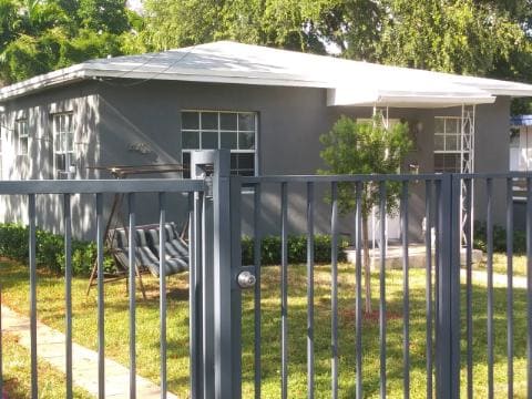 Building Photo - 442 NE 69th St