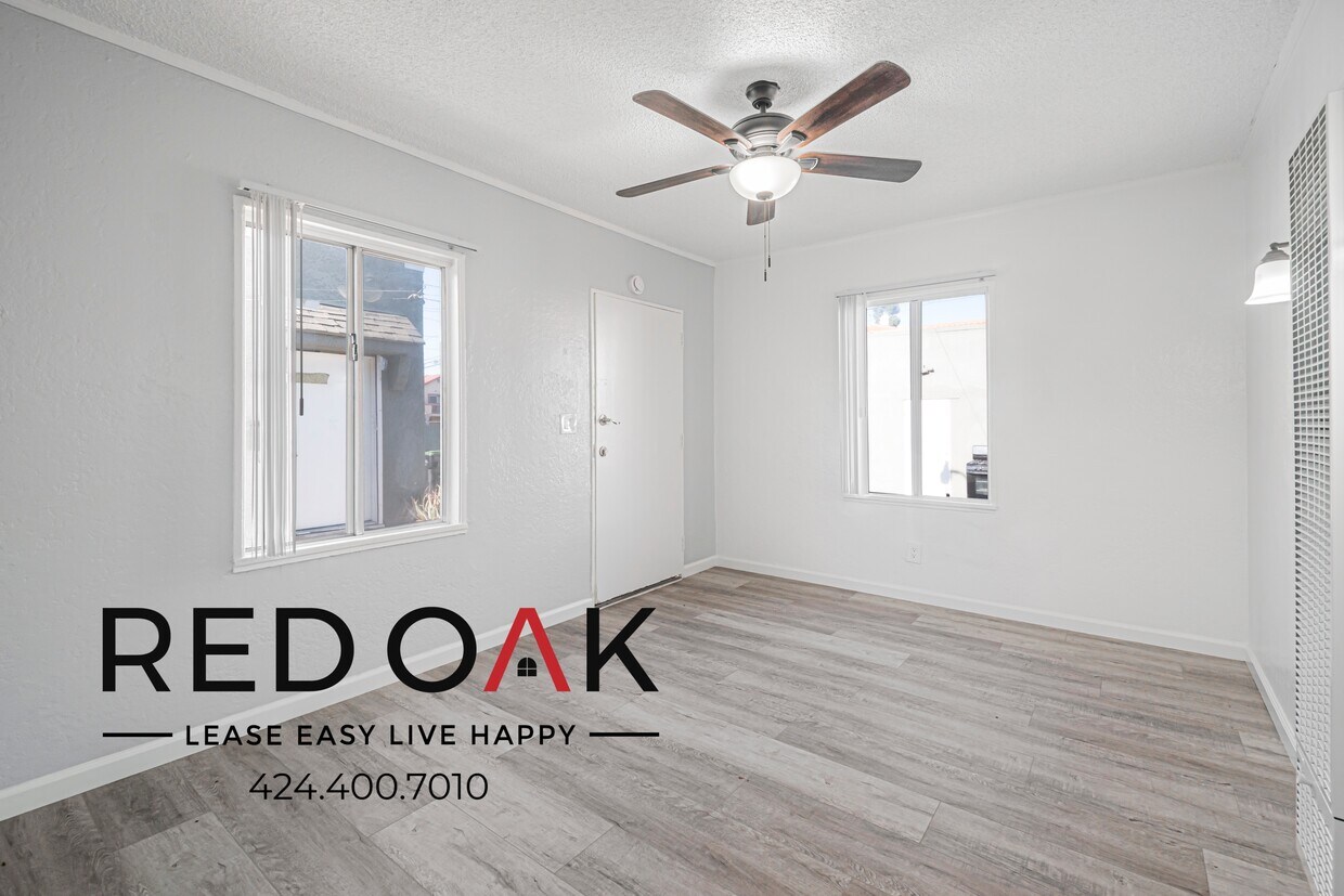 Foto principal - 12145 Pine St