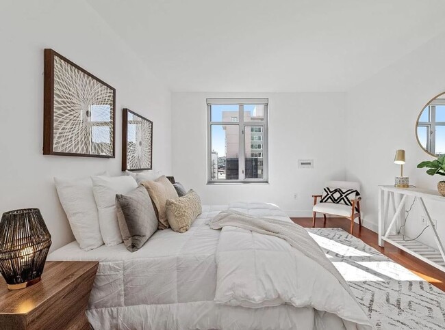 Bedroom - 1310 Fillmore St