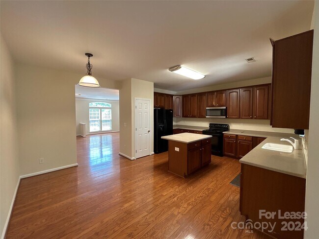 Building Photo - 5236 Berkeley Estates Dr