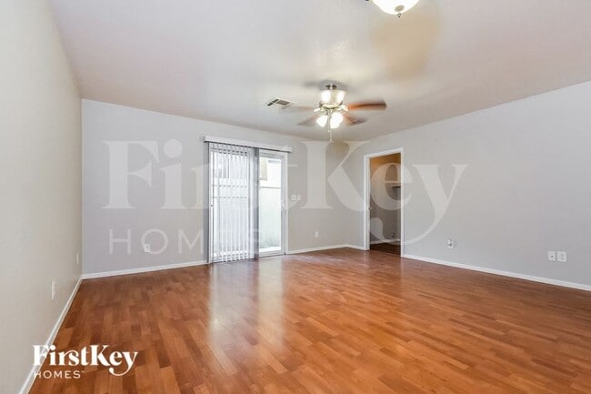 Foto del edificio - 1781 Molly Meadows St