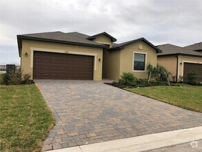 Building Photo - 14728 Cantabria Dr