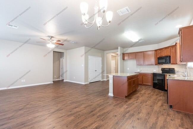 Building Photo - 7800 Lee Hall Loop