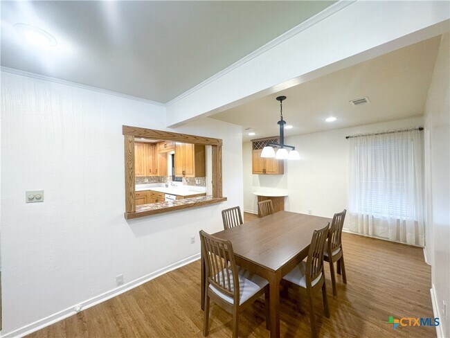 Foto del edificio - 1025 Mulberry Ave