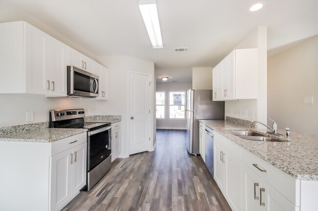 Foto del edificio - 15654 Briar Forest Dr