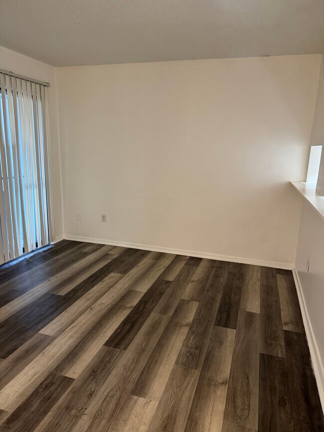 Foto del edificio - 2796 Clarke Rd