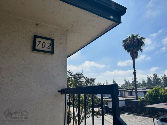 Building Photo - Homes Management - 1bd/1ba Vermont Villas ...