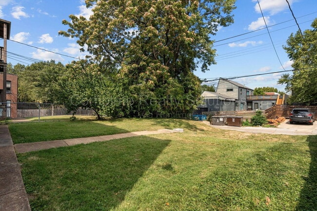 Building Photo - 4175 McRee Ave