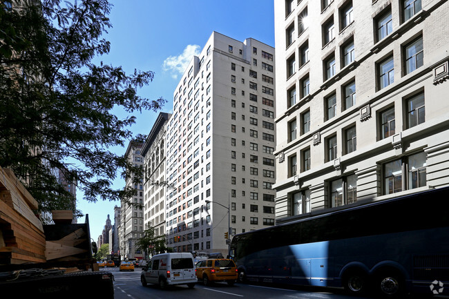 Foto del edificio - 96 Fifth Ave