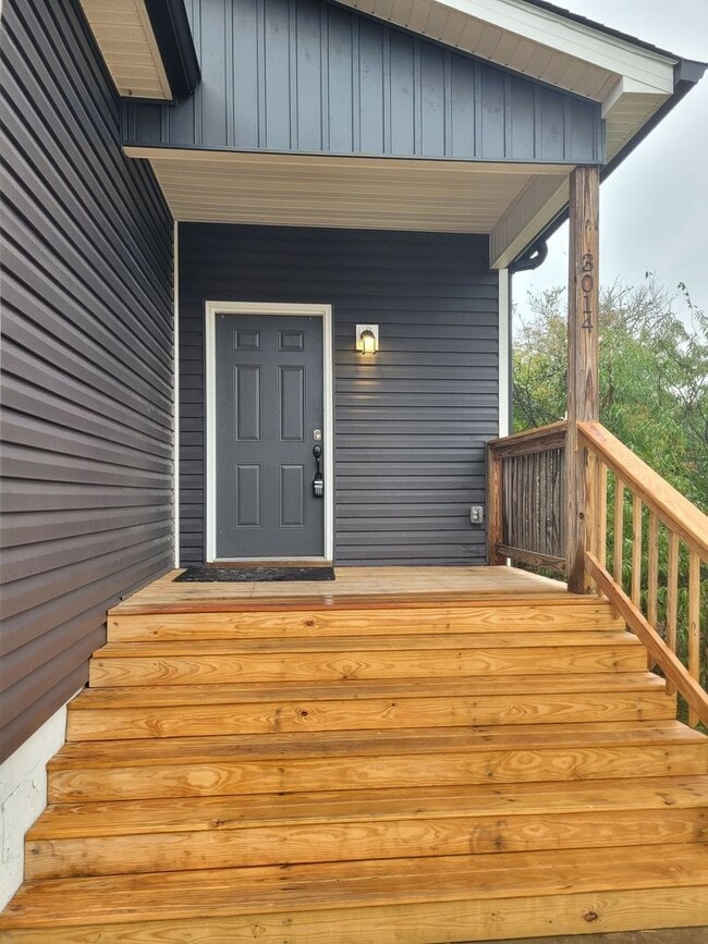 Photo - 3014 N Chamberlain Ave House