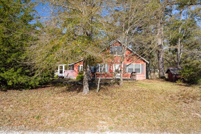 Foto del edificio - 413 Henderson Ct
