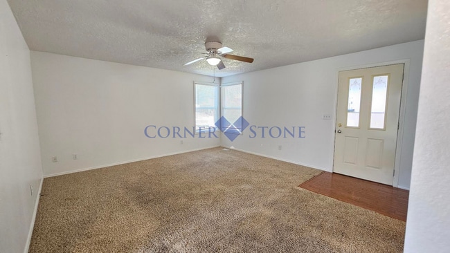 Building Photo - Cozy Nampa Home with Fenced Yard!