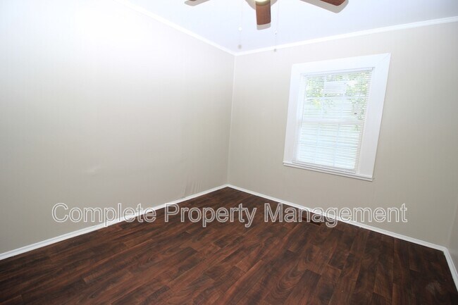 Foto del edificio - 449 7th St W