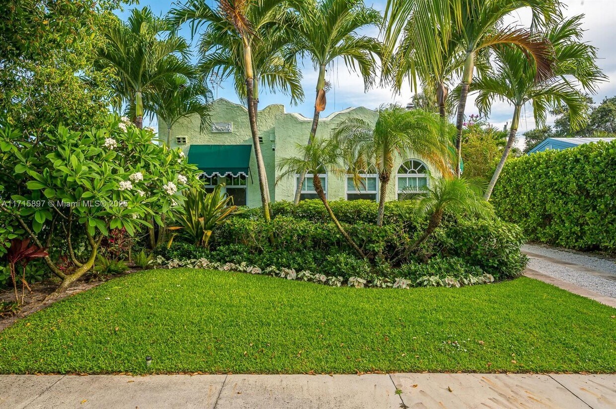 Foto principal - 822 Flamingo Dr