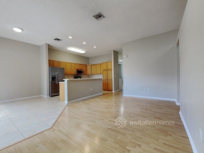 Building Photo - 7909 Ambleside Way